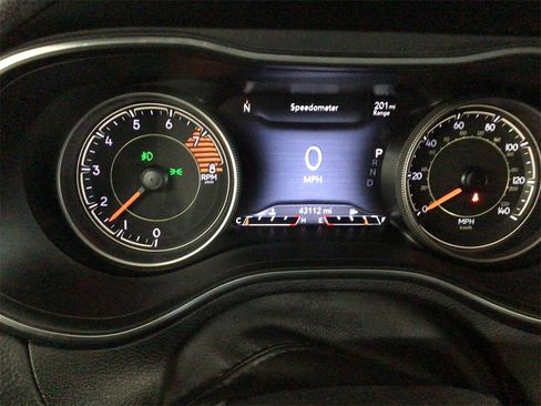 Used 2020 Jeep Cherokee High Altitude image 16