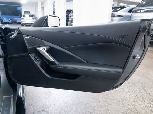 Used 2016 Chevrolet Corvette Z06 w/ 2LZ Preferred Equipment Group image 16