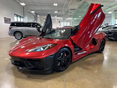 Used 2021 Chevrolet Corvette Stingray Coupe w/ 1LT RWD image 6