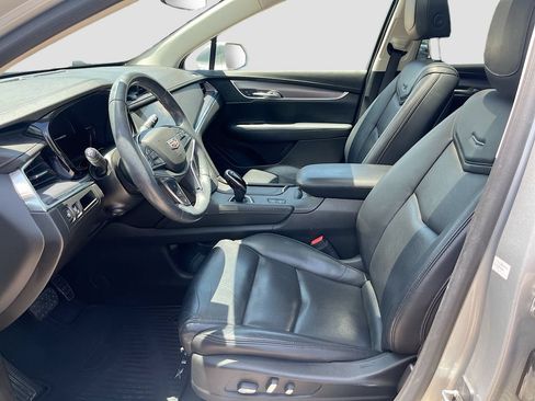 Used 2018 Cadillac XT5 Premium Luxury FWD image 22