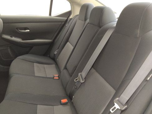 Used 2022 Nissan Sentra SV w/ Trunk Package FWD image 18
