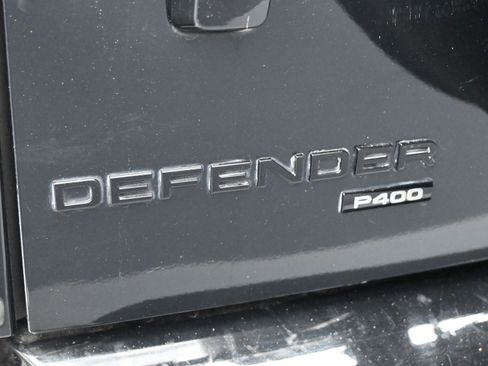 Certified 2023 Land Rover Defender 130 X-Dynamic SE image 9