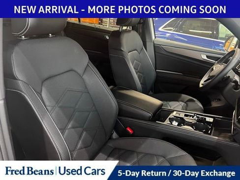Used 2024 Volkswagen Atlas Cross Sport SE w/ Panoramic Sunroof Package image 6