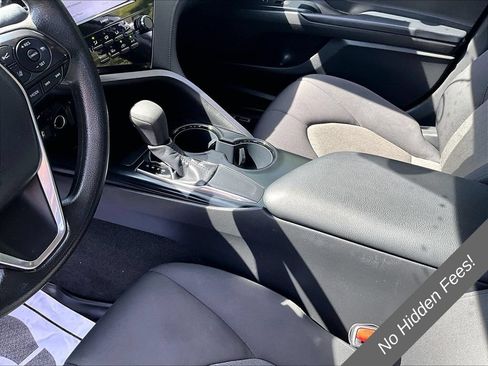Used 2020 Toyota Camry LE w/ Convenience Package FWD image 13