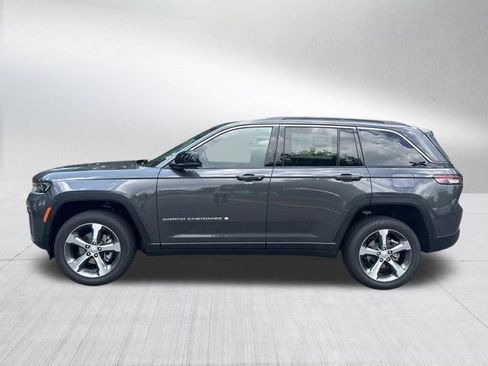 New 2026 Jeep Grand Cherokee Limited RWD image 8