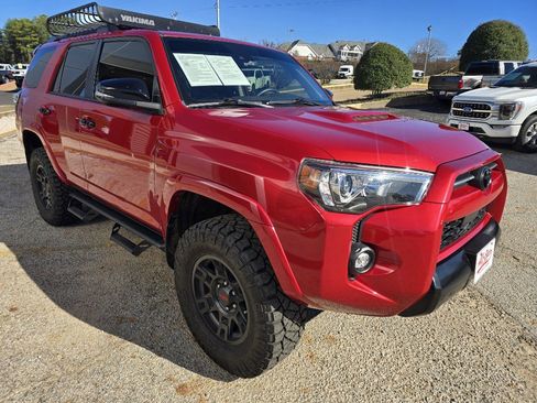 Used 2021 Toyota 4Runner Venture image 3