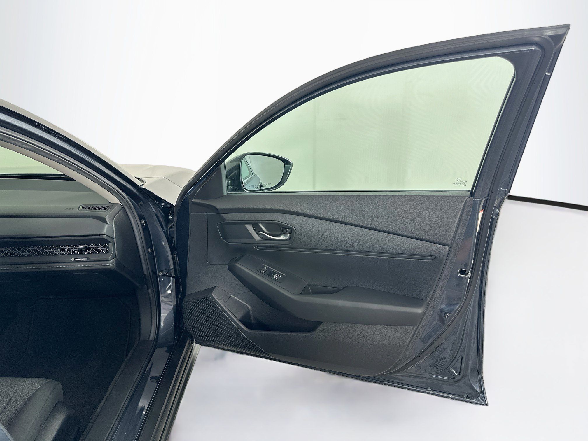 Used 2025 Honda Accord LX image 29