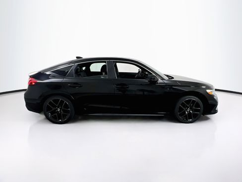 Used 2023 Honda Civic Sport Touring image 4