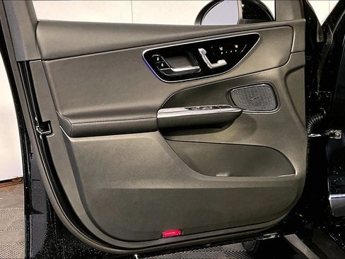 New 2026 Mercedes-Benz GLC 300 4MATIC image 11