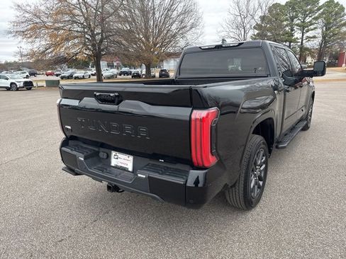 Used 2023 Toyota Tundra Platinum image 5