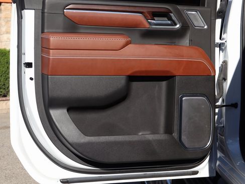 Used 2024 GMC Sierra 2500 Denali Ultimate image 39