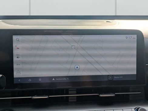 Used 2024 Hyundai Kona Limited image 24