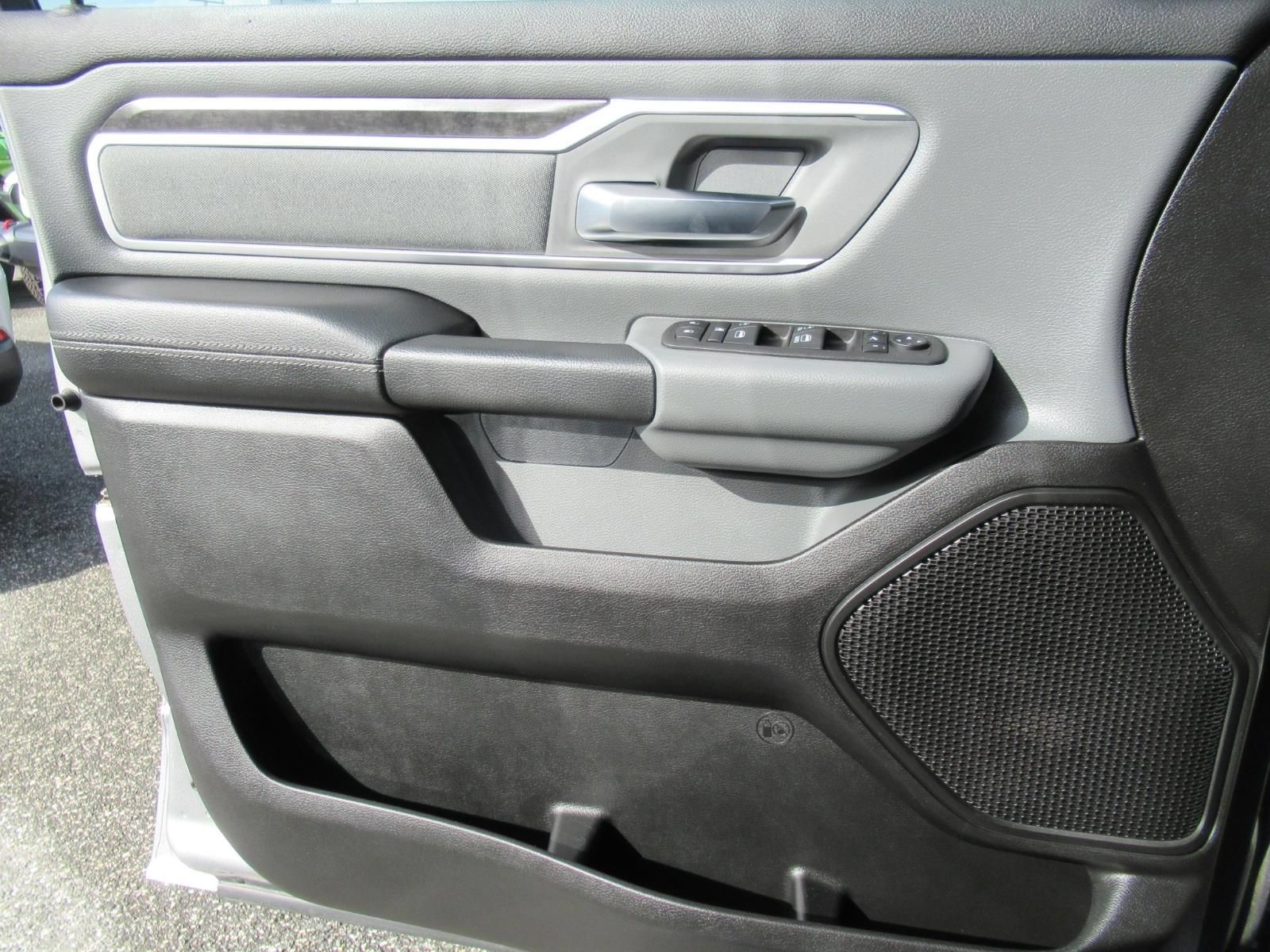 Used 2023 RAM 1500 Big Horn AWD/4WD image 18