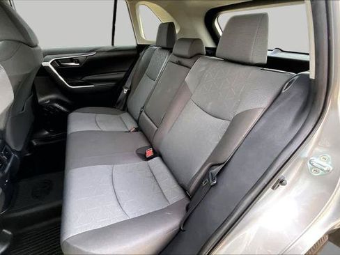 Certified 2025 Toyota RAV4 XLE w/ Convenience Package FWD image 20