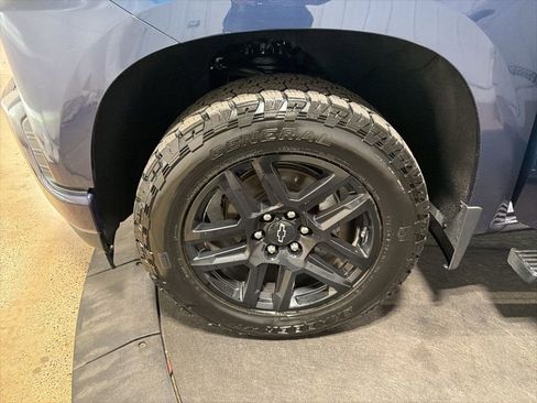 Certified 2022 Chevrolet Silverado 1500 RST w/ LPO, Blackout Package AWD/4WD image 39