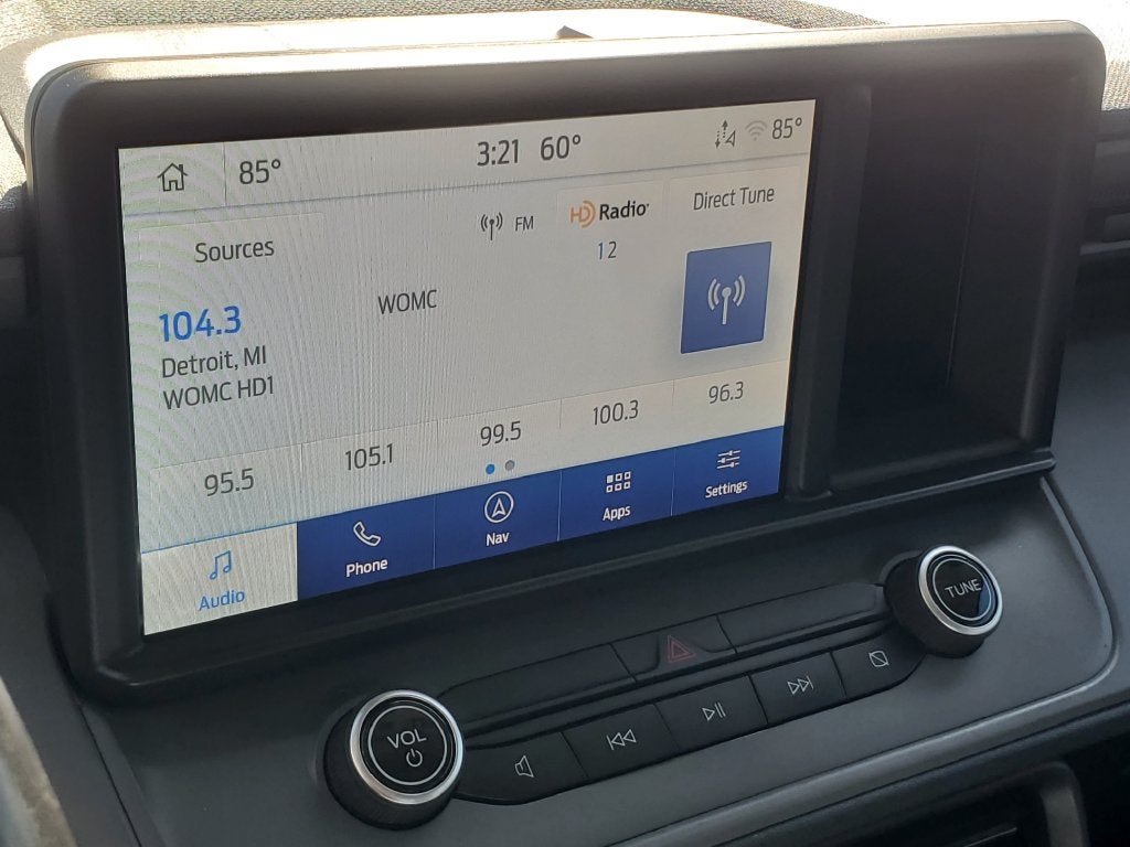 Used 2023 Ford Maverick Lariat w/ Lariat Luxury Package AWD/4WD image 16