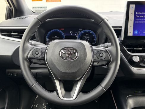 Certified 2026 Toyota Corolla SE w/ SE Package FWD image 16