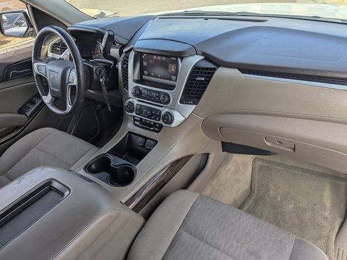 Used 2015 GMC Yukon SLE w/ HD Trailering Package image 13