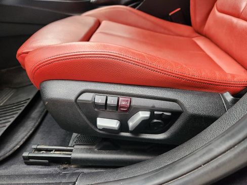 Used 2017 BMW 330i xDrive Sedan image 15