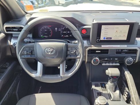 Used 2024 Toyota Tacoma TRD Sport AWD/4WD image 14