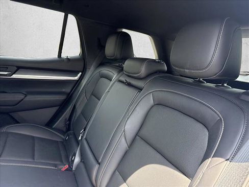 Used 2026 GMC Terrain Elevation w/ Elevation Premium Package FWD image 21
