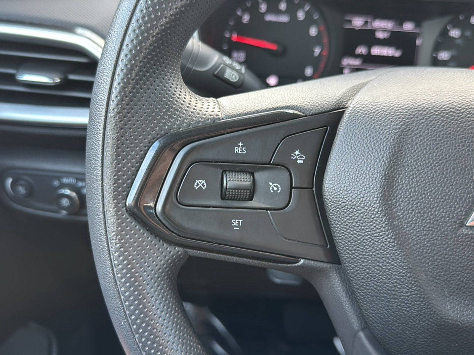 Certified 2021 Chevrolet TrailBlazer LS FWD image 28