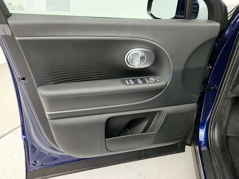 Used 2026 Hyundai Ioniq 9 SE image 10