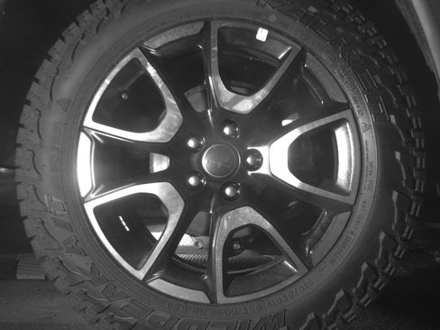 Used 2025 Jeep Compass Trailhawk AWD/4WD image 15