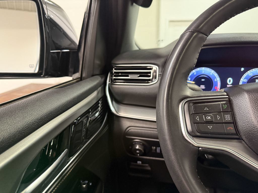 Used 2024 Jeep Wagoneer Series II AWD/4WD image 75