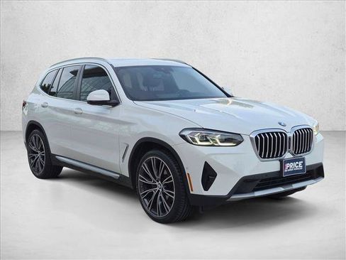 Used 2022 BMW X3 sDrive30i w/ Convenience Package RWD image 3