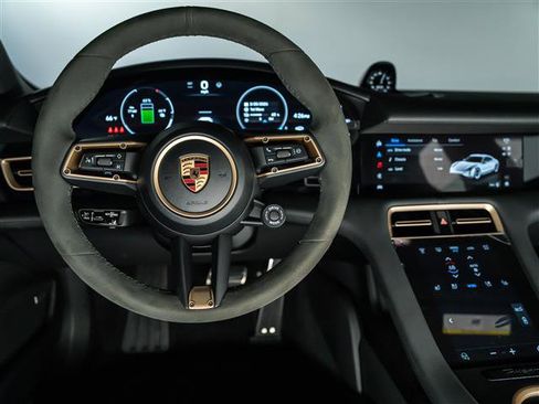 Used 2025 Porsche Taycan 4S image 19