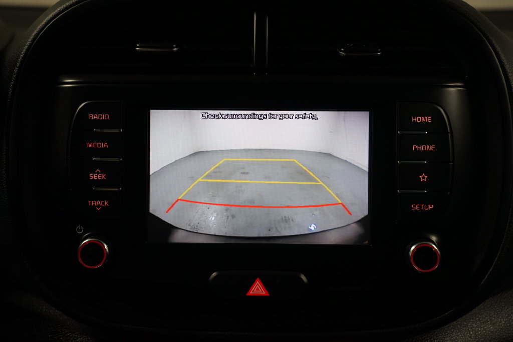 Used 2020 Kia Soul LX FWD image 18