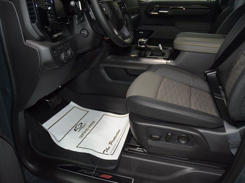 New 2026 Chevrolet Silverado 1500 ZR2 image 44