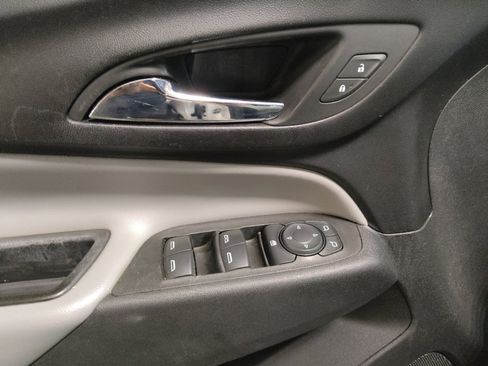 Used 2023 Chevrolet Equinox LS w/ LS Convenience Package FWD image 27