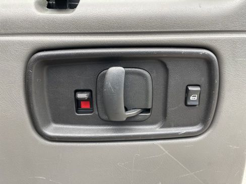 Used 2020 Chevrolet Express 2500 LS w/ Driver Convenience Package image 41