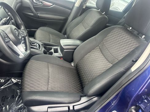 Used 2018 Nissan Rogue S AWD/4WD image 21
