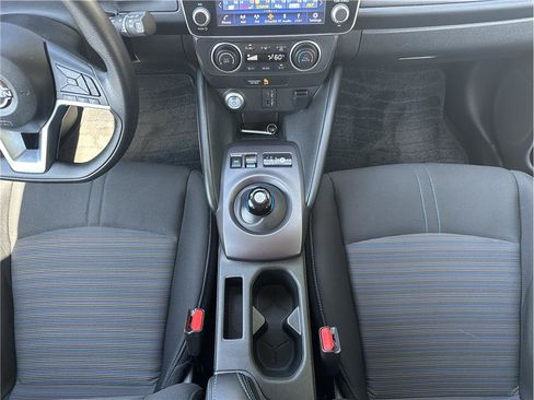 Used 2025 Nissan Leaf S FWD image 22