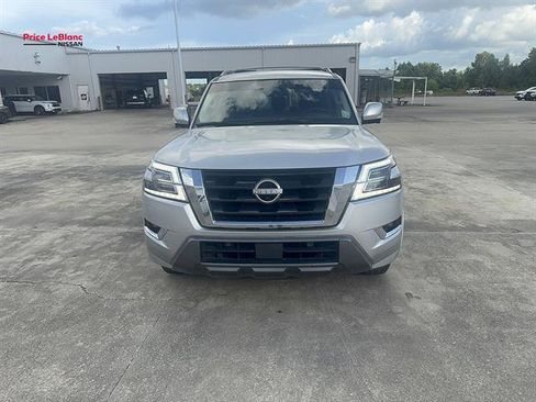 Used 2021 Nissan Armada SL RWD image 2