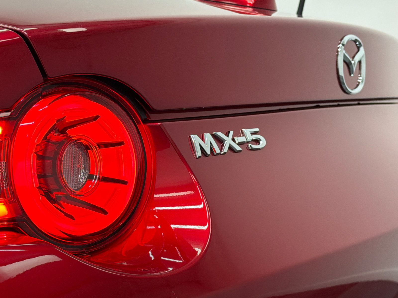 New 2026 MAZDA MX-5 Miata Grand Touring RWD image 9