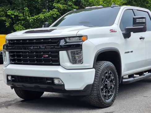 Used 2021 Chevrolet Silverado 2500 LTZ w/ LTZ Plus Package AWD/4WD image 2