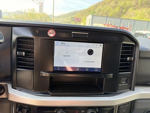 Used 2025 Ford F250 XLT image 21