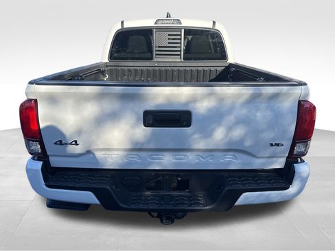Used 2022 Toyota Tacoma SR image 7