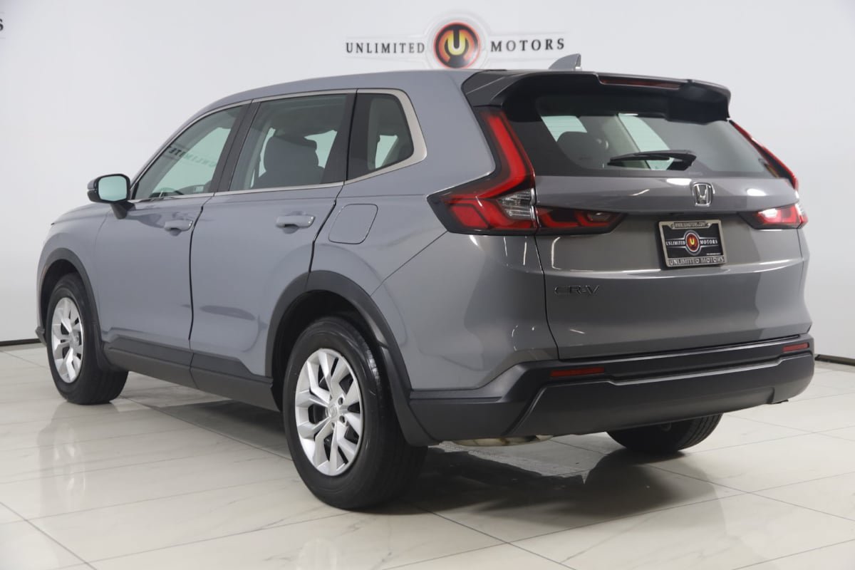 Used 2024 Honda CR-V LX image 4