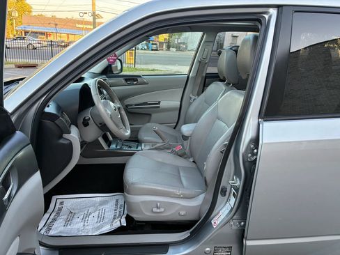 Used 2011 Subaru Forester 2.5X Limited AWD/4WD image 10