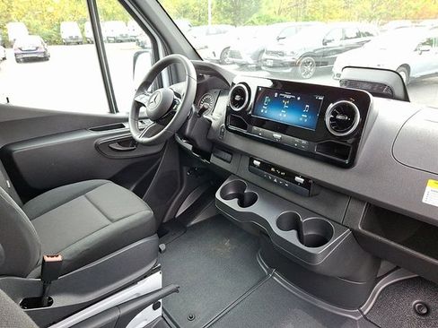 Used 2026 Mercedes-Benz Sprinter 2500 image 10