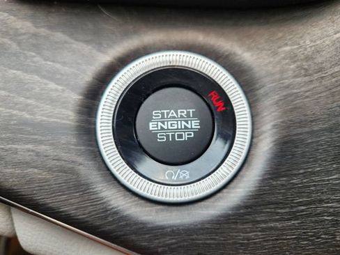 Used 2021 Jeep Grand Cherokee L Overland RWD image 20