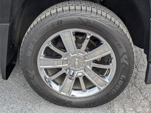 Used 2018 Chevrolet Silverado 1500 High Country w/ High Desert Package image 12