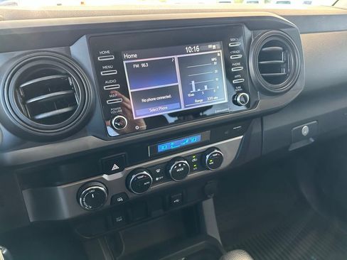 Used 2022 Toyota Tacoma SR image 24