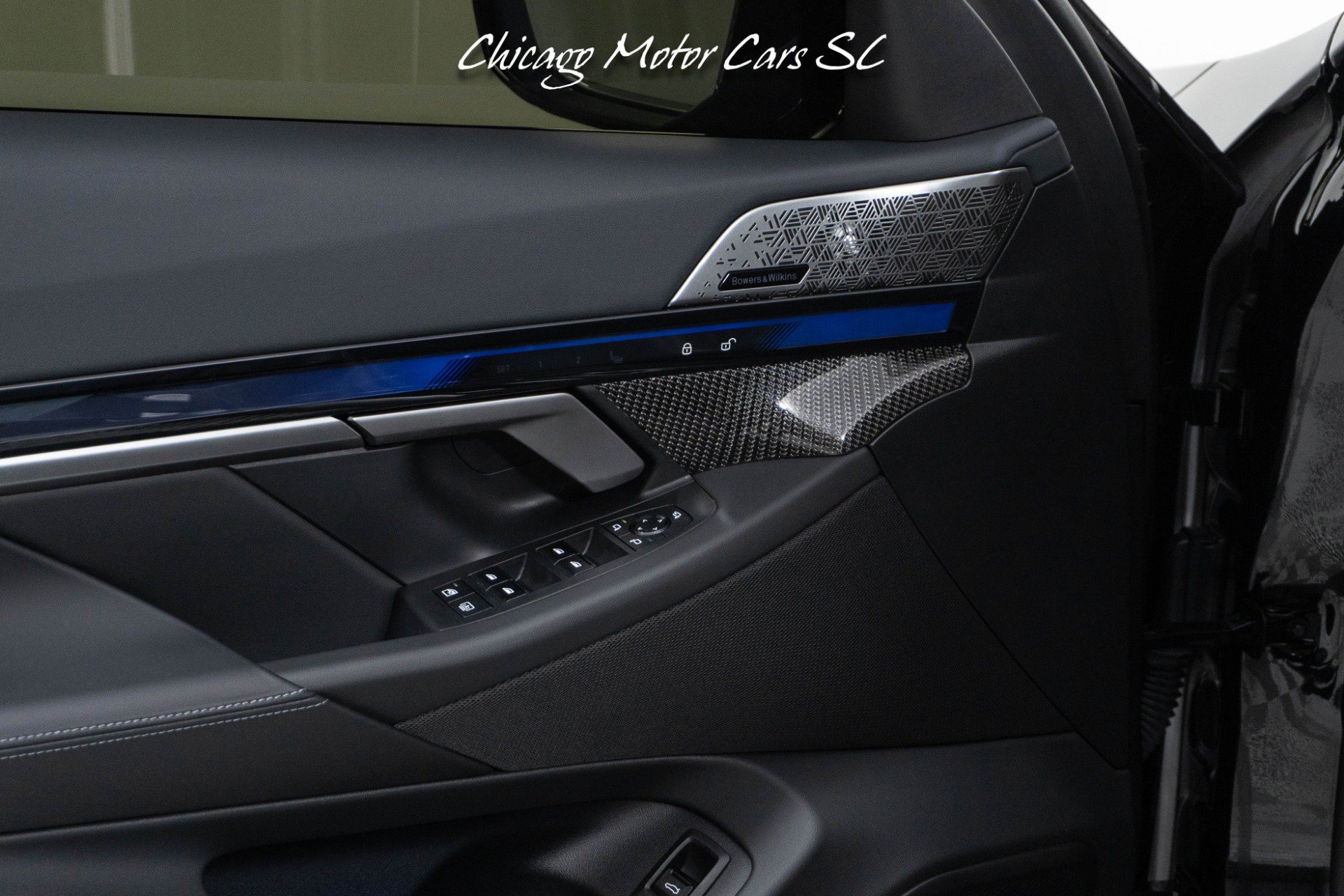 Used 2025 BMW M5 w/ Carbon Package AWD/4WD image 24