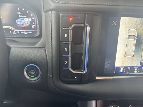 Certified 2024 GMC Yukon XL Denali AWD/4WD image 16